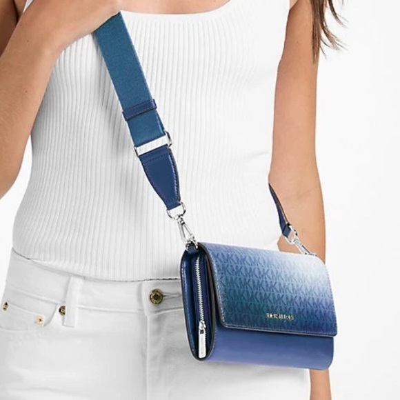 MICHAEL KORS Jet Set Large Ombré Signature Logo Crossbody Bag
Galaxy Blue 
NWT - Picture 3 of 16